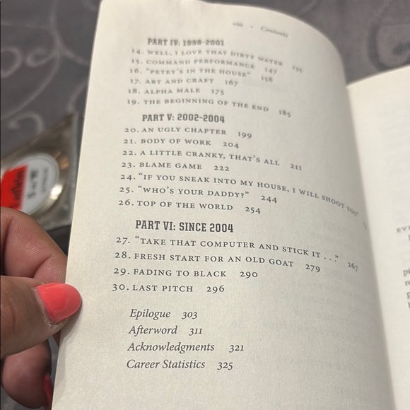 Pedro Martinez Book, baseball pitcher- preloved- good condition - Picture 7 of 8